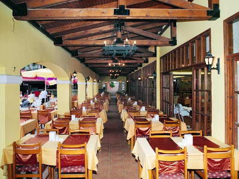 Pigale Family Club Hotel Kusadasi Exterior photo