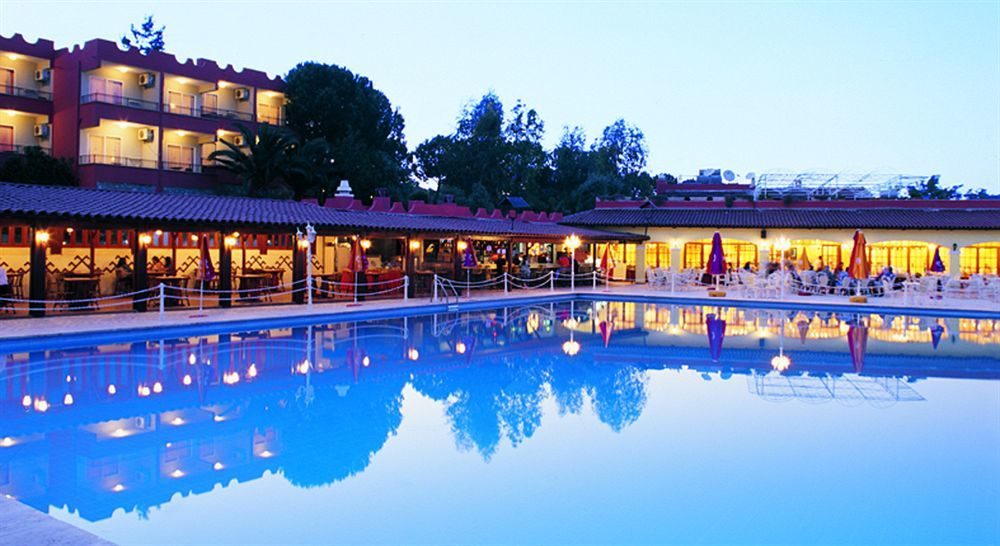 Pigale Family Club Hotel Kusadasi Exterior photo